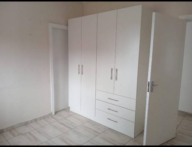 2 BEDROOM PROPERTY TO RENT IN OVERPORT